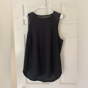 Lululemon tank. Excellent condition. Size 10/12.
